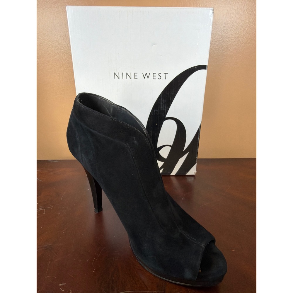 Nine West Blck Suede Peep Toe Stiletto Heel Ankle Booties Split Vamp 4 Inch Heel